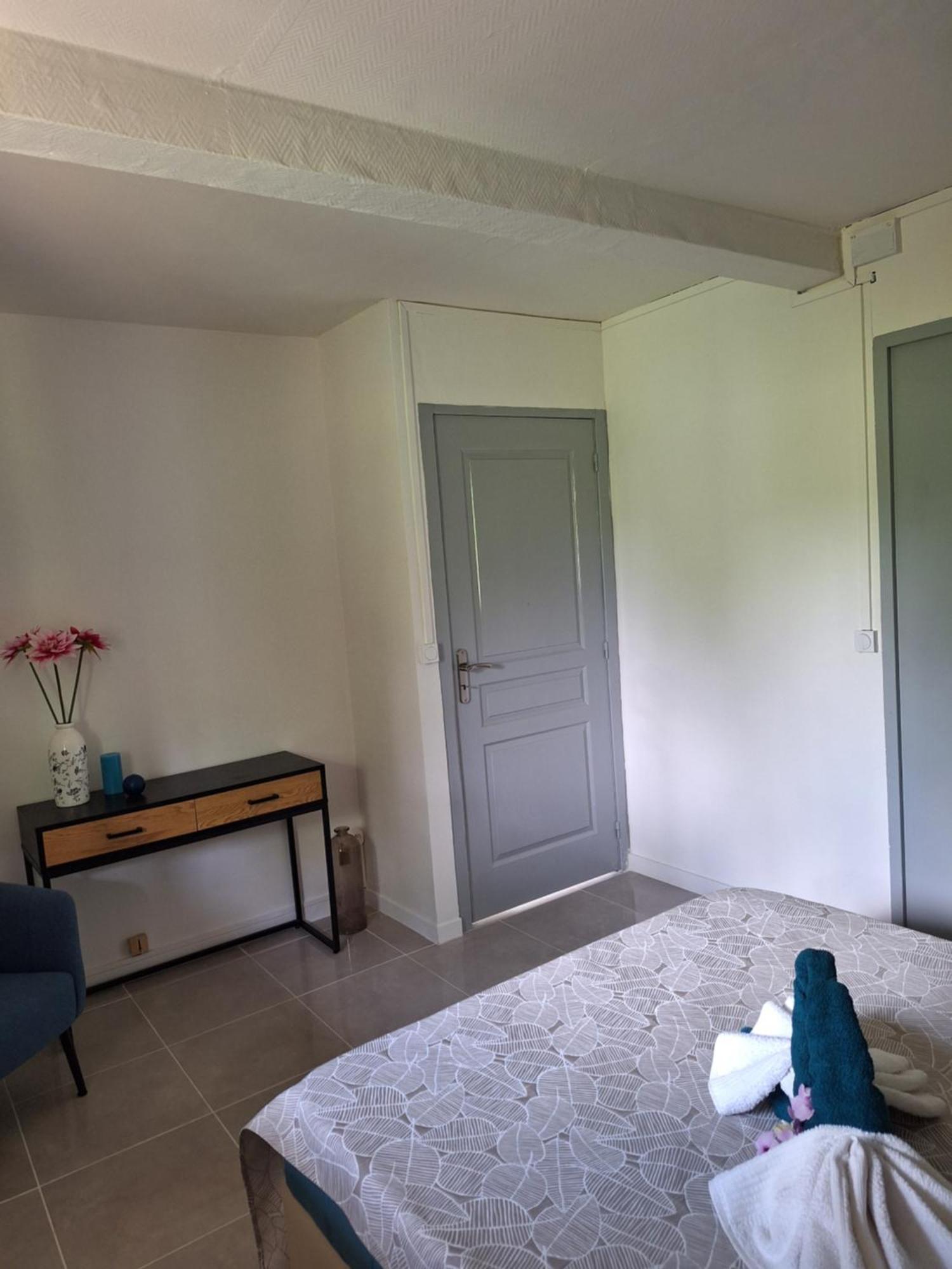 Jasmyna Apartment Sans Pareil Exterior photo